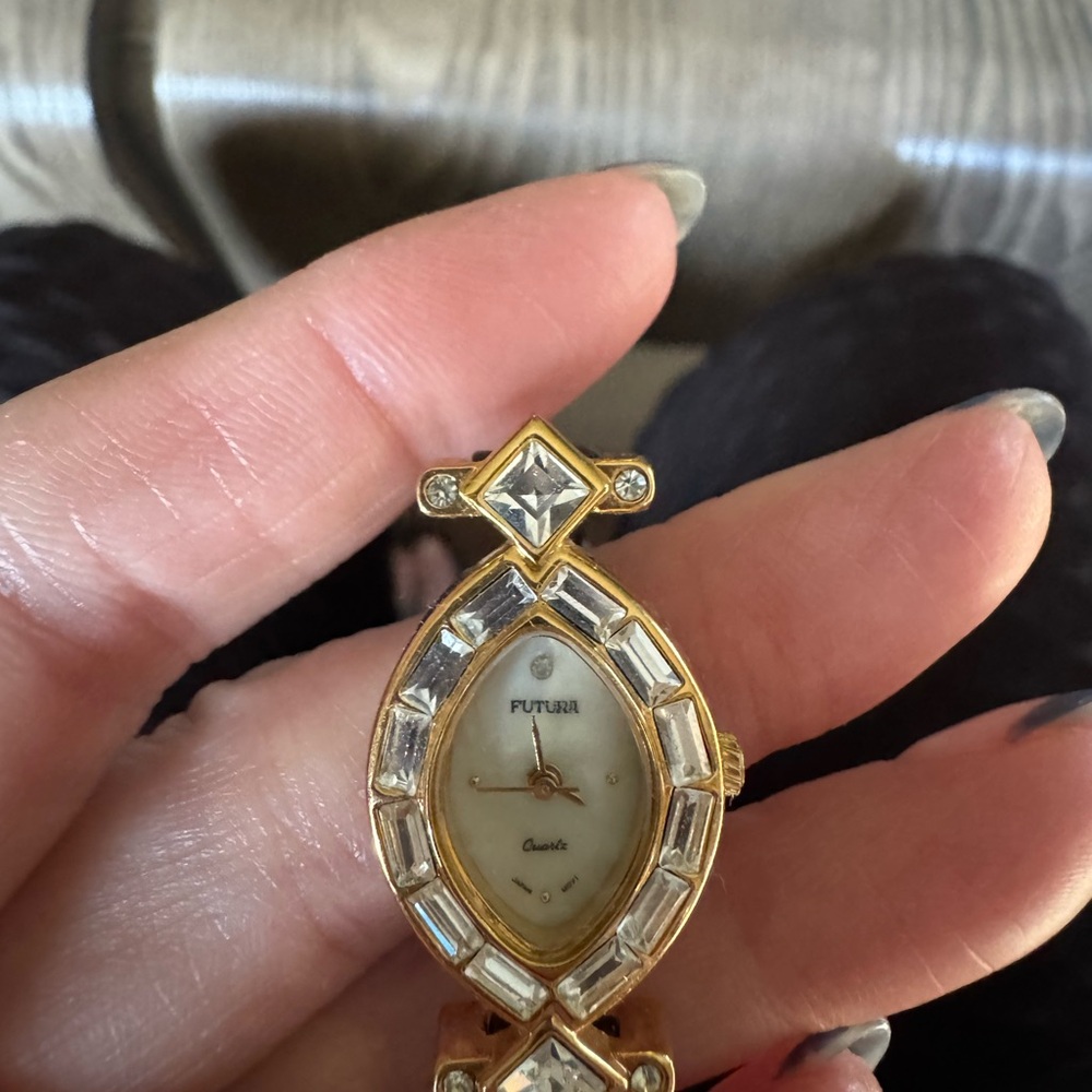 Gold and Black Women's Watch - Picture 6 of 6